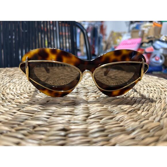 Loewe Accessories - Loewe Cat-Eye Sunglasses – Tortoise Shell Frame with Gold Trim / Brand New